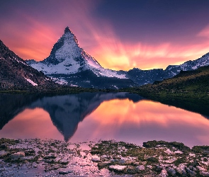 Szwajcaria, Góry Alpy Zachodnie, Odbicie, Jezioro, Zachód słońca, Szczyt Matterhorn