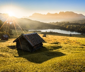 Niemcy, Bawaria, Domy, Góry, Jezioro Wagenbrüchsee, Promienie słońca