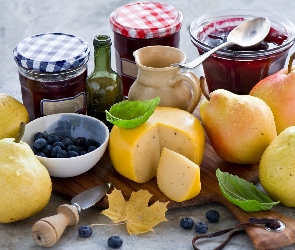 Łyżeczka, Dzbanuszek, Deska, Butelka, Borówki, Gruszki, Sery, Dżemy, Kompozycja, Słoiki