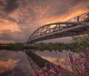 Chmury, Zachód słońca, Derwent Mouth, Anglia, Rzeka Trent, Most Long Horse Bridge