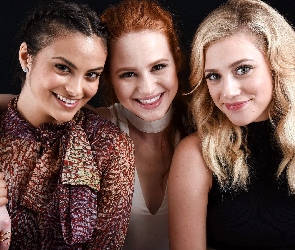 Riverdale, Serial, Lili Reinhart - Betty, Przyjaciółki, Camila Mendes - Veronica, Madelaine Petsch - Camila, Kobiety