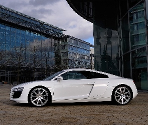 Miasto, Audi R8
