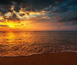 Zachód słońca, Plaża, Morze, Chmury