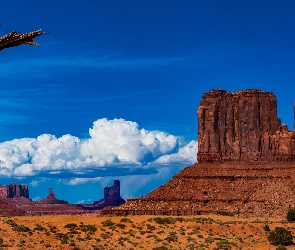 Stany Zjednoczone, Stan Utah, Chmury, Skały, Niebo, Region Monument Valley - Dolina Monumentów