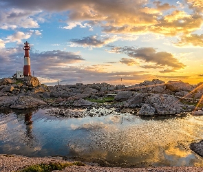 Gmina Egersund, Wybrzeże, Norwegia, Latarnia morska Eigeroy, Chmury, Wyspa Midbrodoya, Wschód słońca, Skały