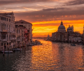 Chmury, Łodzie, Wenecja, Wschód słońca, Bazylika św. Marka, Włochy, Kanał Canal Grande