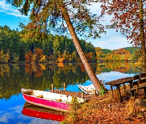 Jezioro, Łódki, Jesień, Ławka, Drzewa, Pomost