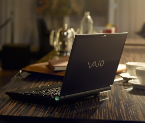 Laptop, Stół, VAIO, Filiżanki, Marka