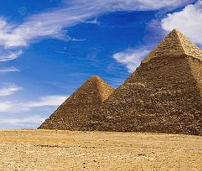Pustynia
, Piramidy