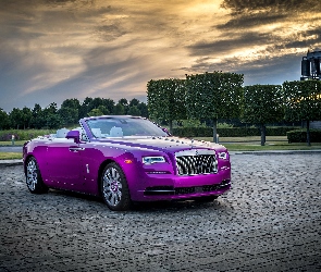 2017, Rolls-Royce Dawn in Fuxia