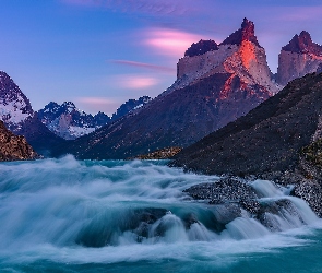Góry, Wodospad Salto Grande, Patagonia, Chile, Park Narodowy Torres del Paine, Rzeka Paine