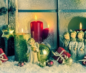 Kompozycja, Śnieg, Prezenty, Boże Narodzenie, Okno, Bombki, Świąteczna, Aniołki, Świece