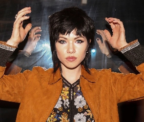 Brunetka, Carly Rae Jepsen, Kobieta, Piosenkarka