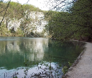 brzeg, chodnik , Góry, jezioro