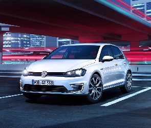 Volkswagen Golf VII GTE, 2015