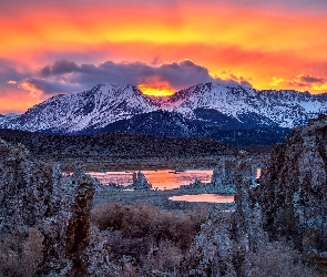 Stany Zjednoczone, Zachód Słońca, Jezioro Mono Lake, Góry, Stan Kalifornia