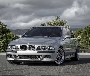 E39, 1998 – 2003, BMW M5