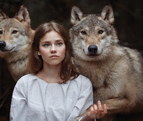 Dwa, Wilki, Dziewczyna