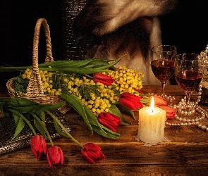 Koszyk, Butelka, Tulipany, Naszyjnik, Kadarka, Świeca, Kieliszki, Wino