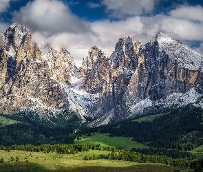 Dolina Val Gardena, Góry Sassolungo, Włochy, Dolomity