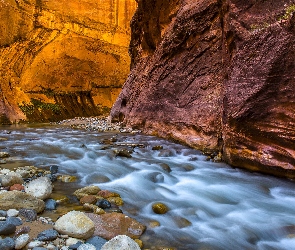 Rzeka Virgin River, Skały, Stan Utah, Stany Zjednoczone, Park Narodowy Zion, Kanion Zion Narrows