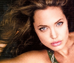 Angelina Jolie, duże usta