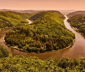 Meander, Rzeka Saara, Wzgórza, Meandro del Sarre, Mettlach, Niemcy, Zakole