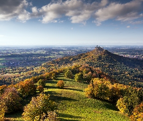 Niemcy, Zamek Hohenzollern, Góra Hohenzollern, Wzgórza, Jesień, Las, Chmury, Badenia-Wirtembergia