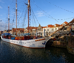 Żaglówki, Holandia, Miasto Enkhuizen, Domy, Port