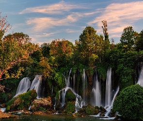 Bośnia i Hercegowina, Skały, Rzeka, Wodospady Kravica, Drzewa, Roślinność