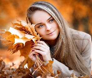 Liście, Jesienne, Blondynka, Kobieta