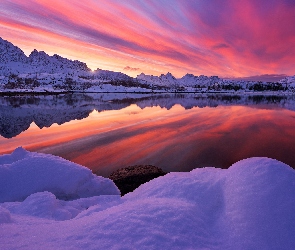 Góry, Lofoty, Zachód słońca, Zima, Region Troms, Jezioro, Norwegia, Harstad