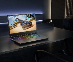 Laptop, Stolik, Gra Forza Horizon 3, Ekran