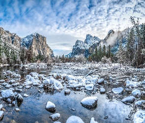 Kamienie, Góry, Park Narodowy Yosemite, Stany Zjednoczone, Zima, Śnieg, Stan Kalifornia, Rzeka Merced River