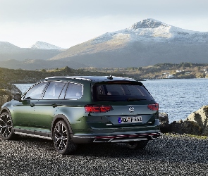 Zielony, Volkswagen Passat B8