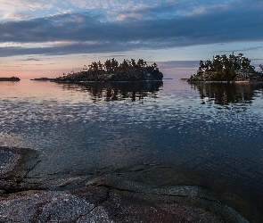 Jezioro Ładoga, Świt, Rosja, Skały, Drzewa, Karelia, Wysepki