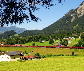 Góry, Pociąg, Drzewa, Domy, Lasy