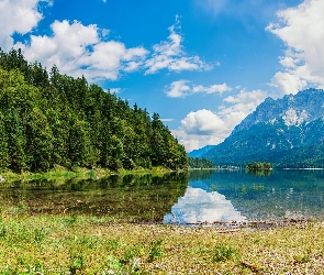 Chmury, Las, Odbicie, Góry, Jezioro, Drzewa