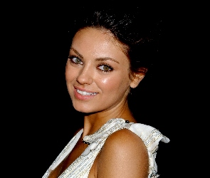 Mila Kunis, Bluzka, Biała