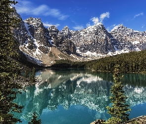 Park Narodowy Banff, Las, Alberta, Kanada, Odbicie, Góry, Drzewa, Chmury, Jezioro Moraine