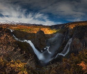 Dolina Mabodalen, Chmury, Rzeka Bjoreio, Wodospad Voringfossen, Norwegia