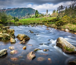 Irlandia, Hrabstwo Wicklow, Kamienie, Rzeka Poulanass, Wieże, Dolina Glendalough