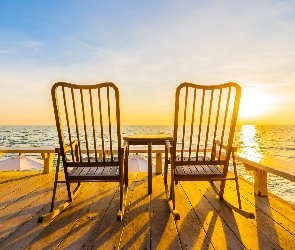 Wschód słońca, Podest, Krzesła, Stolik, Morze