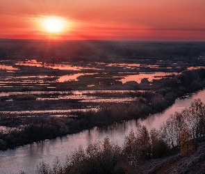 Rzeka Klaźma, Rosja, Obwód moskiewski, Drzewa, Wschód słońca