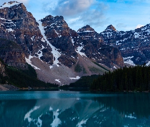 Jezioro Moraine, Dolina Dziesięciu Szczytów, Alberta, Drzewa, Góry, Kanada, Park Narodowy Banff