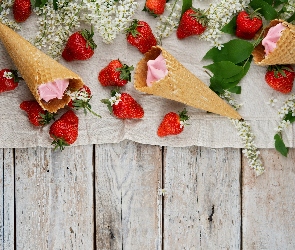 Truskawki, Rożki, Wafle, Kwiaty, Lody