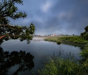 Trawa, Mgła, Rzeka Moskwa, Rosja, Klasztor Luzhetsky Monastery, Cerkiew, Możajsk, Drzewa