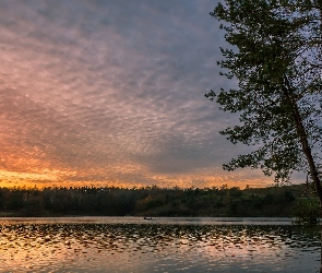 Chmury, Drzewa, Jezioro, Zachód słońca