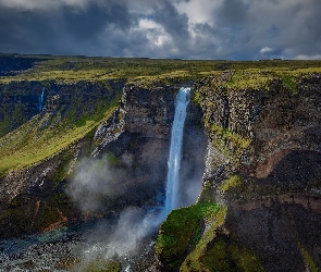 Skały, Islandia, Wodospad Haifoss
