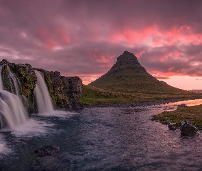 Wodospad Kirkjufellsfoss, Skała, Islandia, Rzeka, Wschód słońca, Góra Kirkjufell